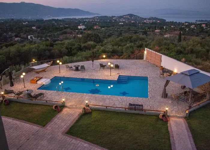 Heaven Hill Villas With Balcony